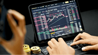 Interface d'exécution de trading Voile Essorande à faible latence avec flux d'ordres en temps réel